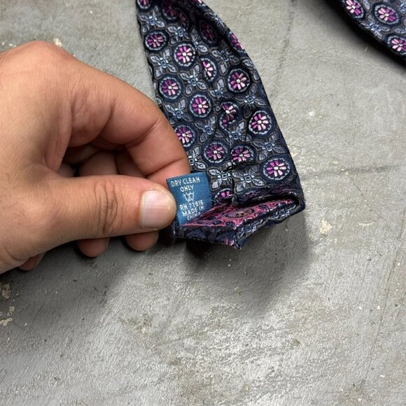 Haines & Bonner of London Tie 100% Silk Purple Woven Pattern 3.5" - Picture 7 of 7